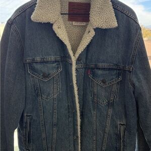 Levi's Classic Blue Denim Jacket with Sherpa Lining